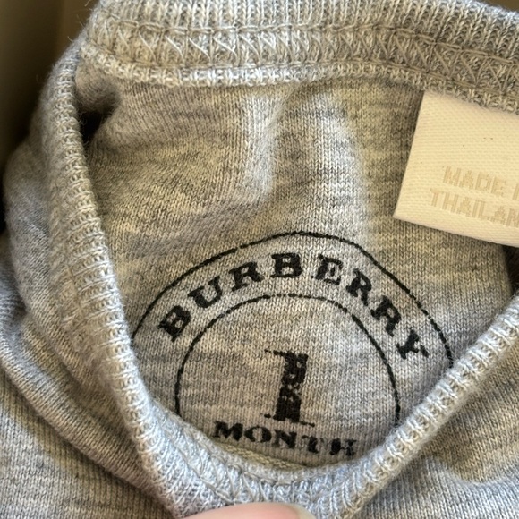 Burberry Children Onesie Box Set: NWT. Sz 1 mo - Picture 8 of 16